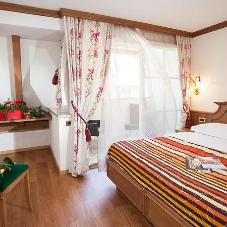 Comfort Erica Dolomiti Val D'adige 3*